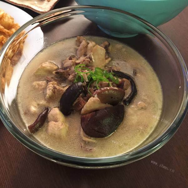营养的电饭锅版香菇炖土鸡