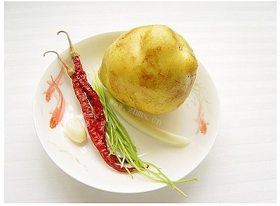 自制酸辣土豆丝做法图解1)