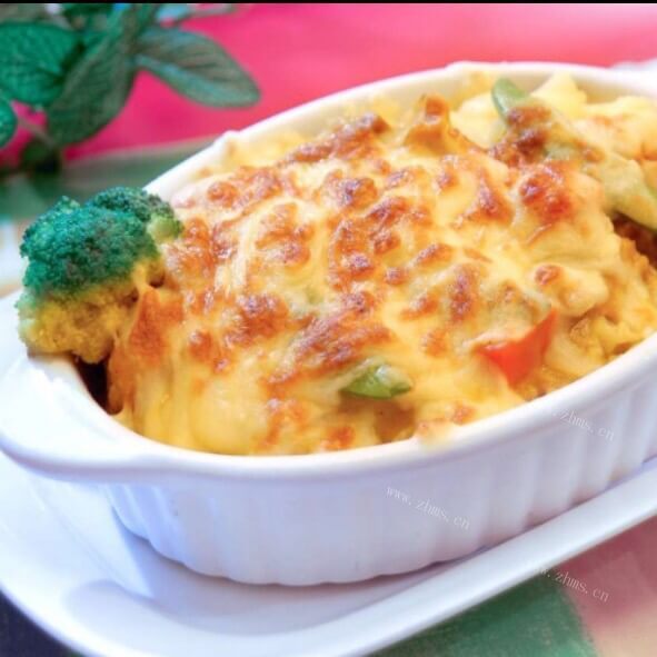 美味火腿肠芝士焗饭