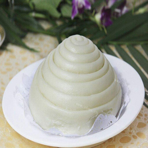 美味可口的牛奶银丝花卷