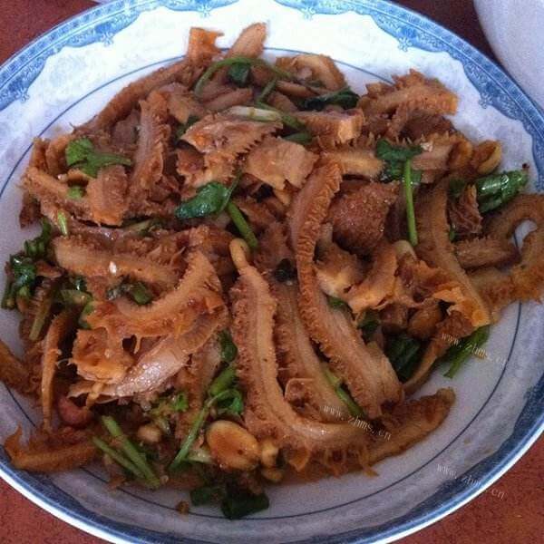 美味的花生牛干巴