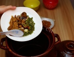 好喝的竹笙莲子绿豆糖水做法图解3)