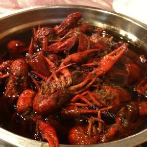 美味的外婆的铜盆虾