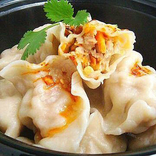 营养均衡猪肉香菇胡萝卜饺子 