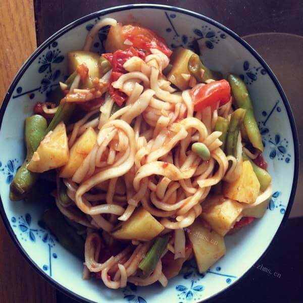 美味的砂锅素焖面