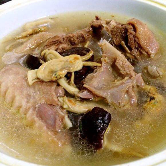 美味的蛏干炖鸭