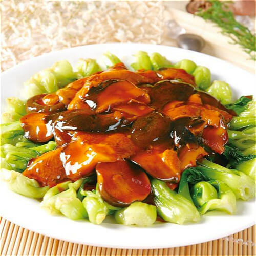 美味的香菇扒菜芯 