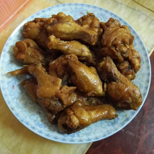 美味的自制卤鸡三件