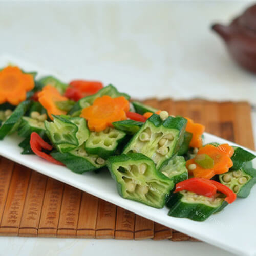 美味的秋葵胡萝卜