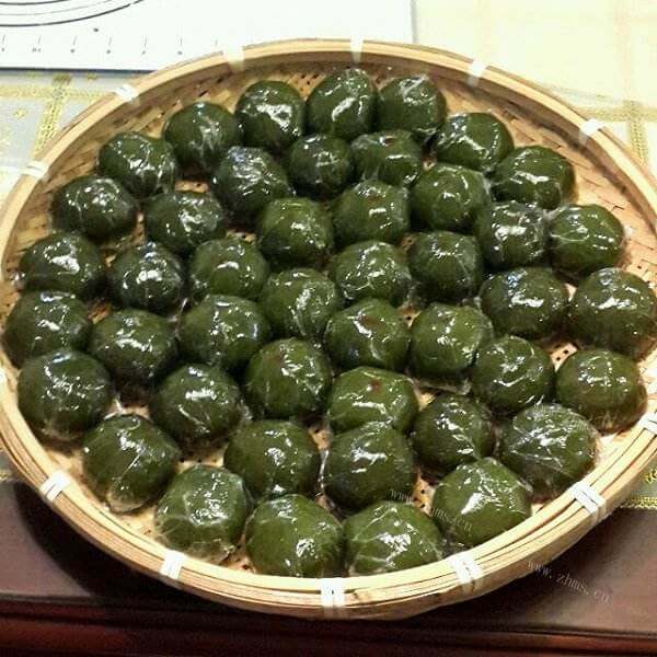 香甜软糯的马兰头青团