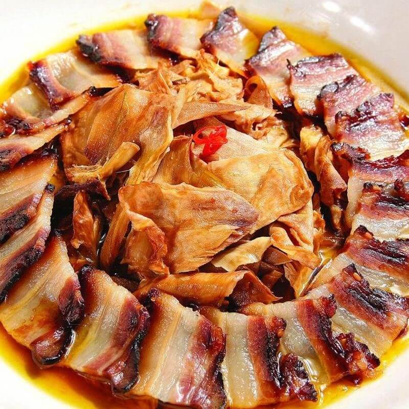 美味的酱肉蒸千张