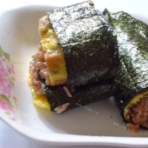 美味的紫菜包蛋炒饭