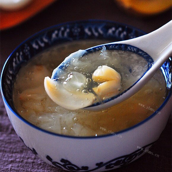美味养颜银耳羹