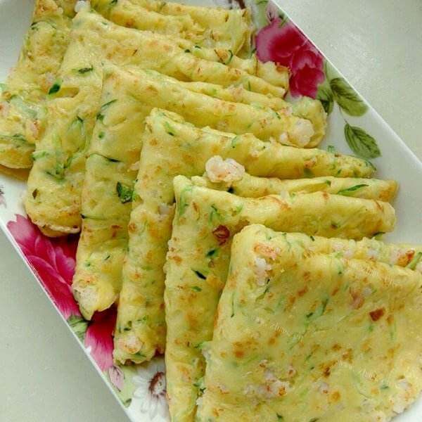美味的韭菜虾仁煎饼