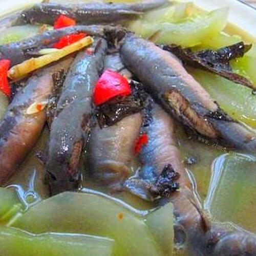 肥美的泥鳅炖黄瓜