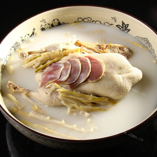 笋干老鸭汤