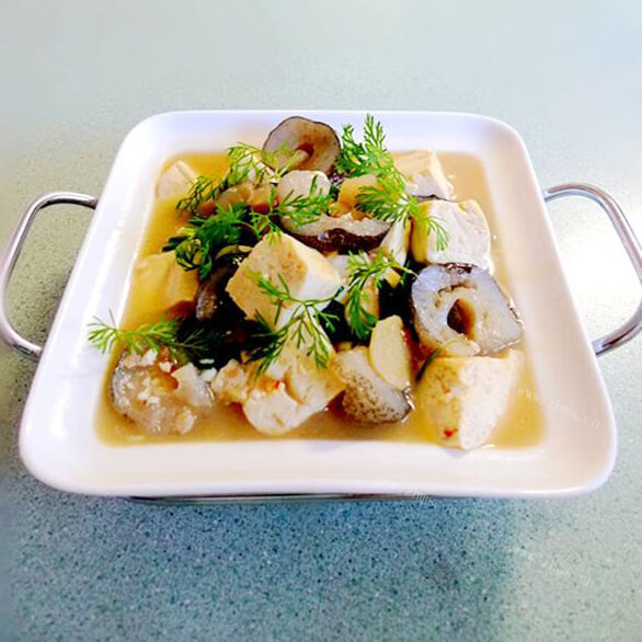 美味酱炖海参斑豆腐