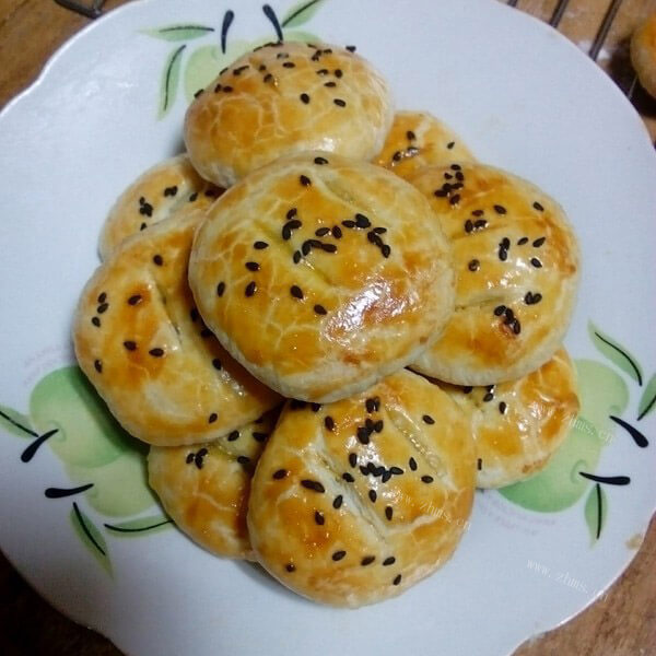 美味奶黄馅老婆饼
