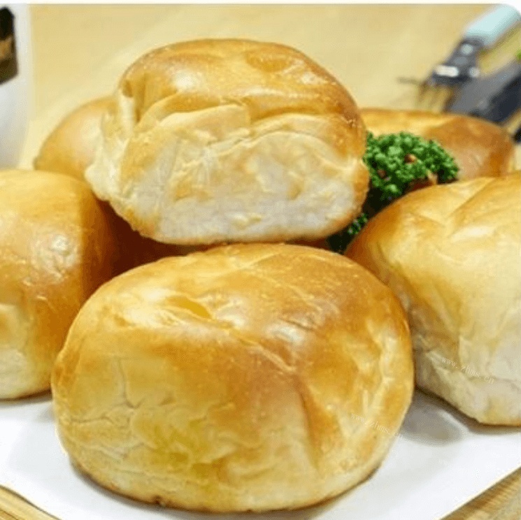 松软美味吉士排小餐包