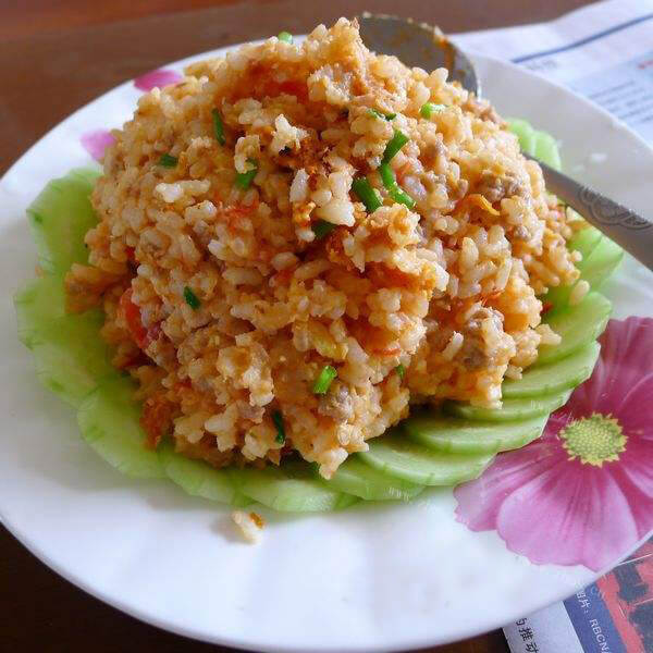 营养番茄肉末炒饭