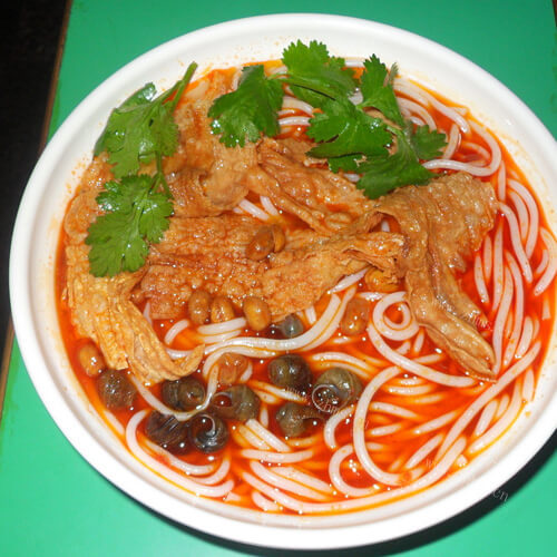 美味鱼腥菜螺蛳粉