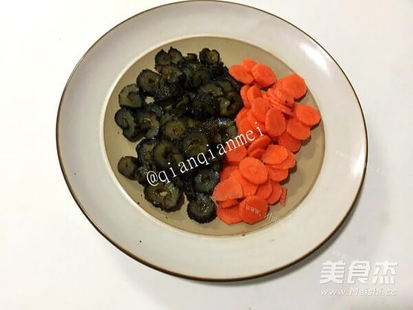 暖胃的海参疙瘩鸡蛋汤做法图解2)