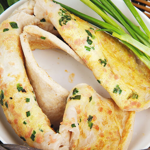 松软香脆的香椿鸡蛋饼