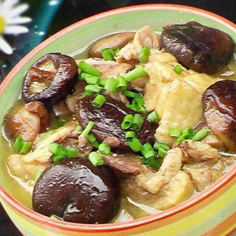滋补电饭锅版香菇炖土鸡#