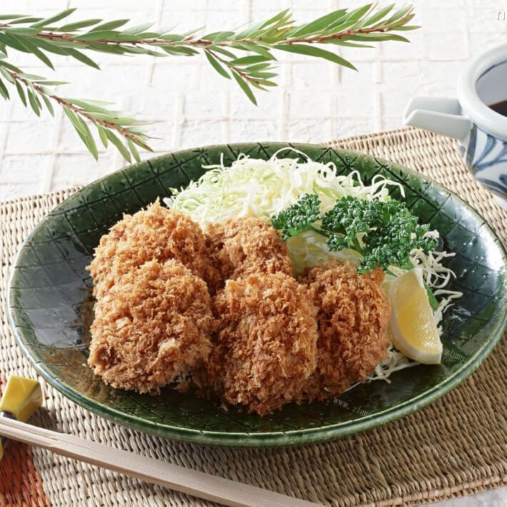 芳香浓郁的香炸牛排