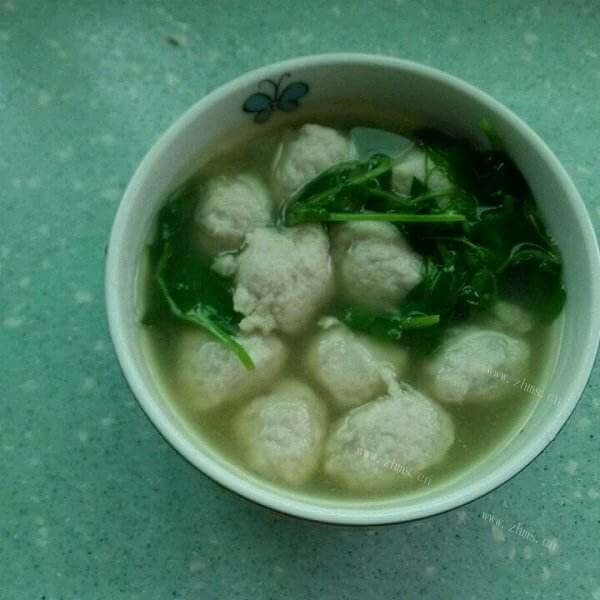 美味的韩国泡菜鱼丸汤