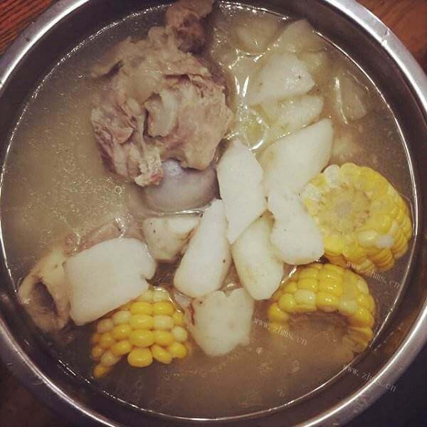 养生山药萝卜大骨汤