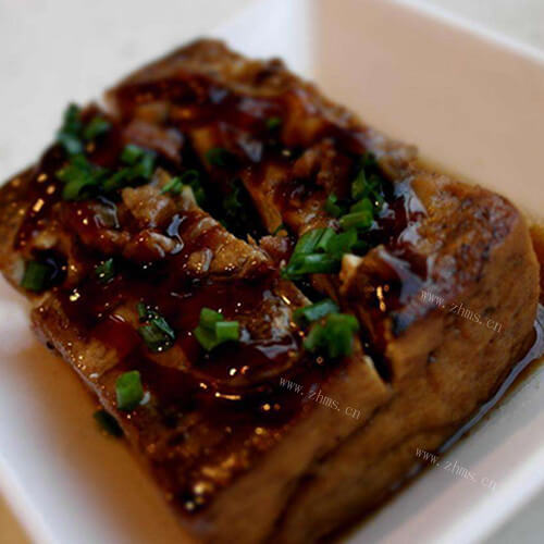 麻辣温拌卤豆腐