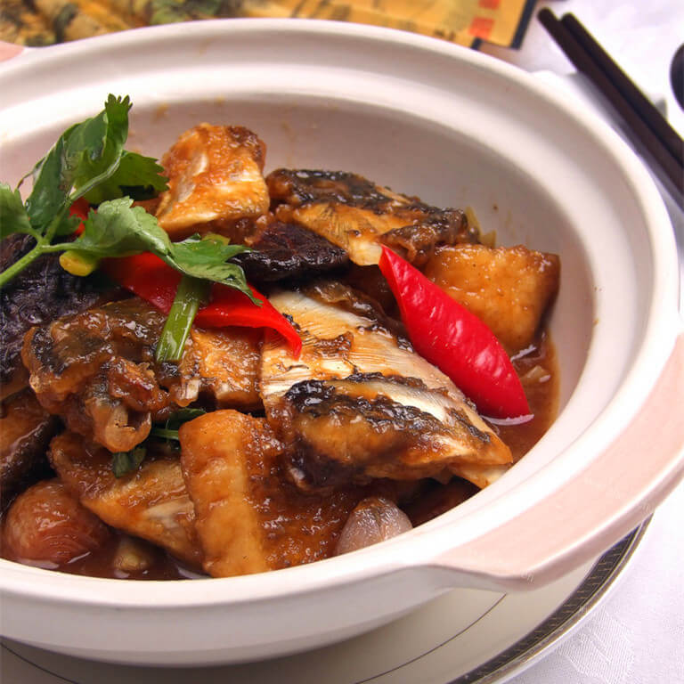 美味的粉丝鲢鱼煲