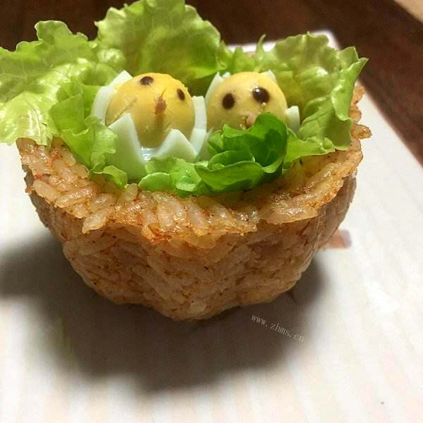 美观可口的日式咖喱饭杯子