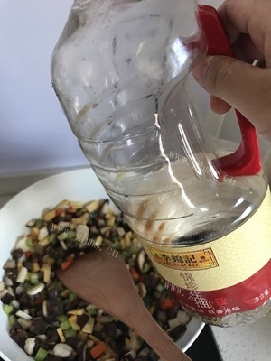 家常的营养焖饭做法图解6)