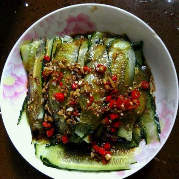  美味的椒麻黄瓜片