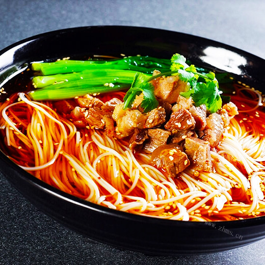 飘香咖喱奶酪牛肉粉