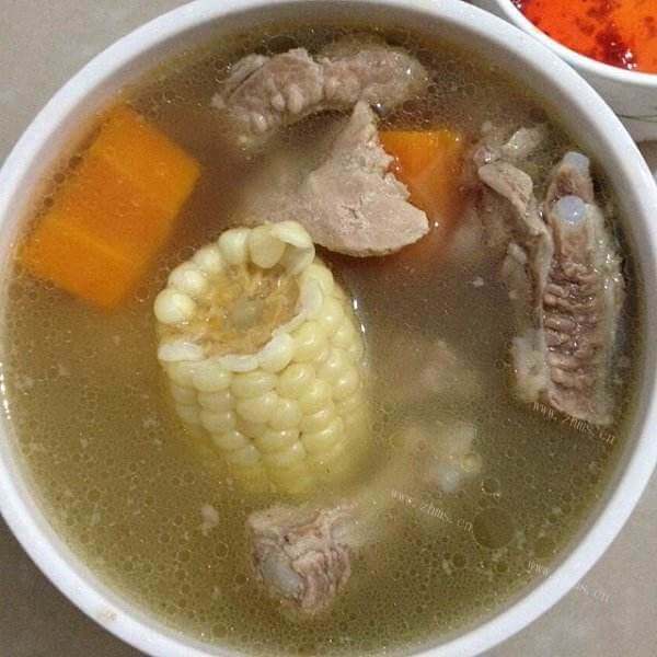 美味的紫砂气锅排骨汤
