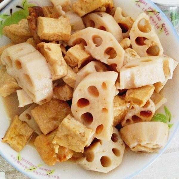 家常的浇汁莲藕