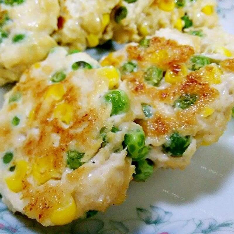 精美小吃萝卜丝豆腐玉米面肉饼