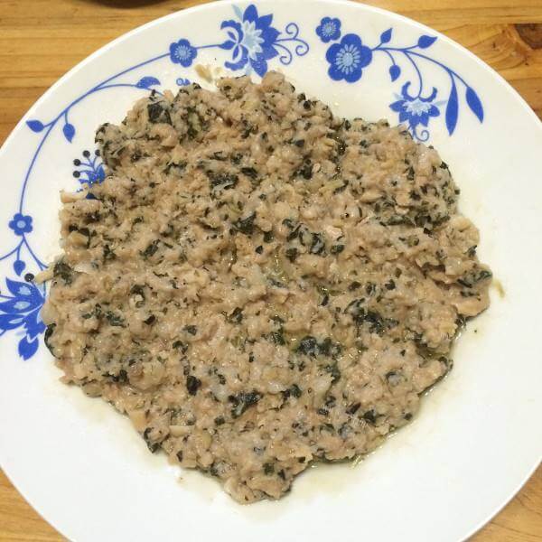 美味咸菜蒸肉饼