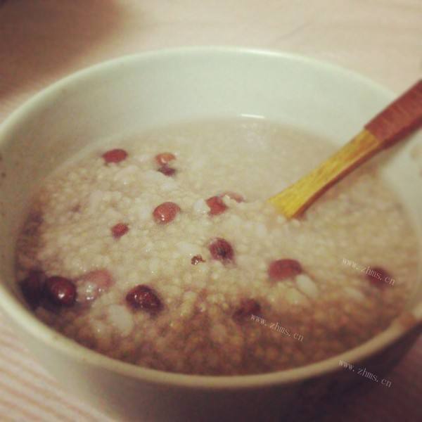 美味砂锅红糖三米粥