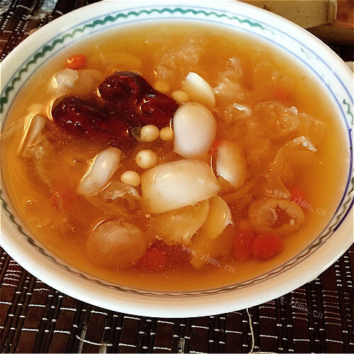 美味冰糖银耳糖水