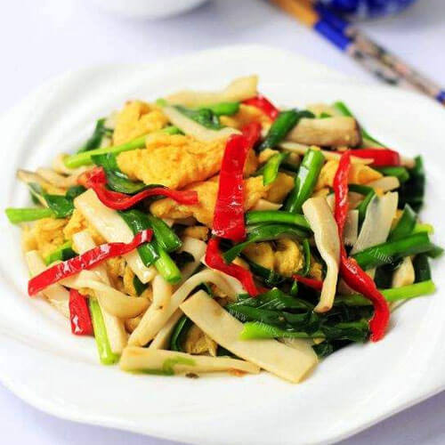 好吃的韭菜小米辣炒鸡蛋