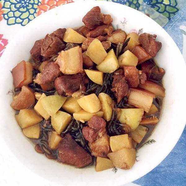 家常蒜香猪肉土豆