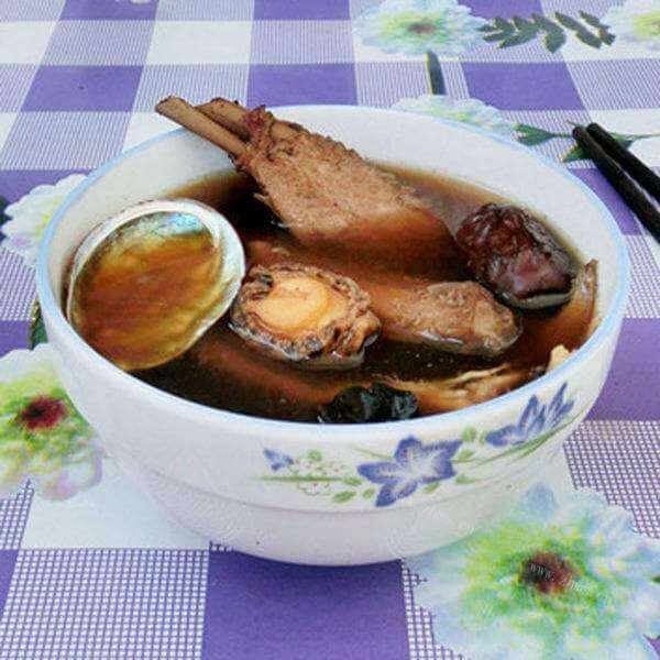 美味黄精猪骨汤