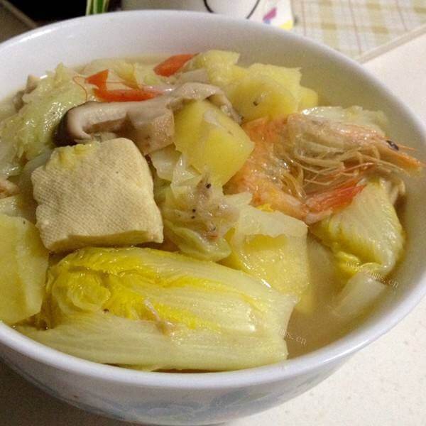 好吃的白菜炖冷冻豆腐