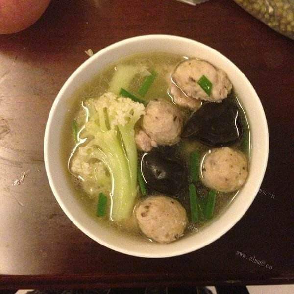 好喝的乌贼饼花菜汤