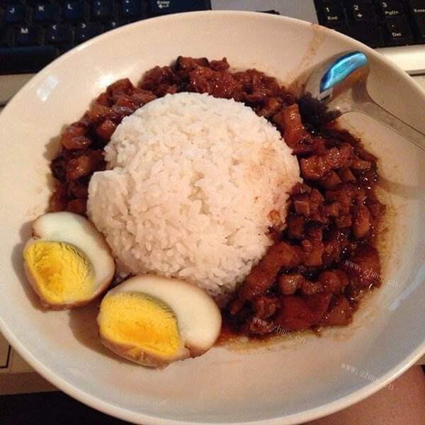 特色台湾滷肉饭