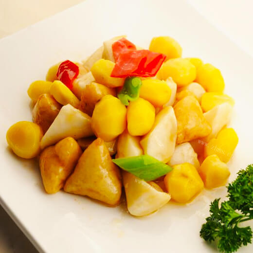 美味的干豆腐炖土豆